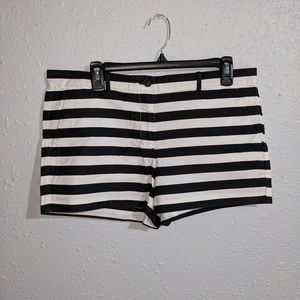 Gap Black and White Stripped Shorts